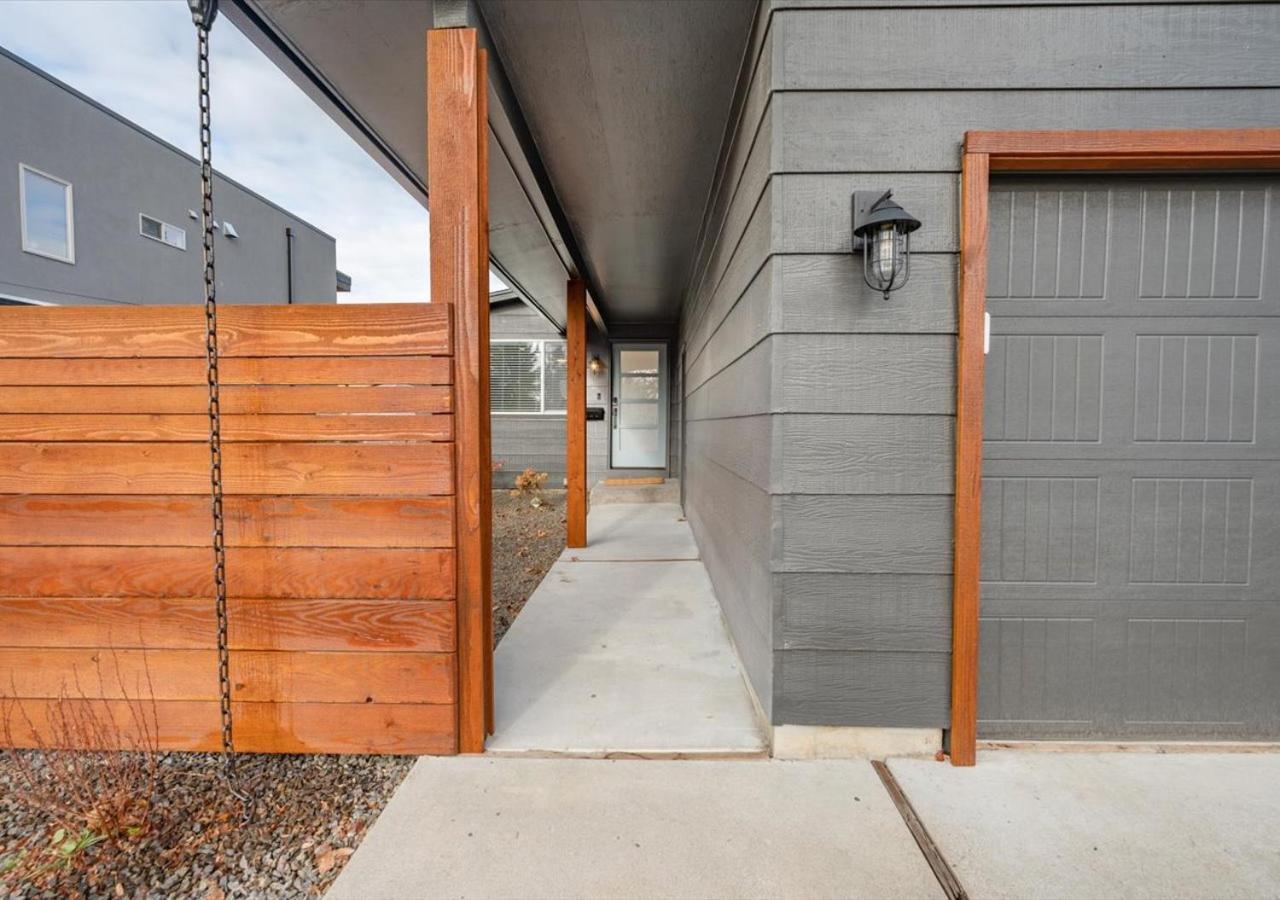 Mid Century Modern Boise-River Bungalow W/ Hot Tub Bagian luar foto